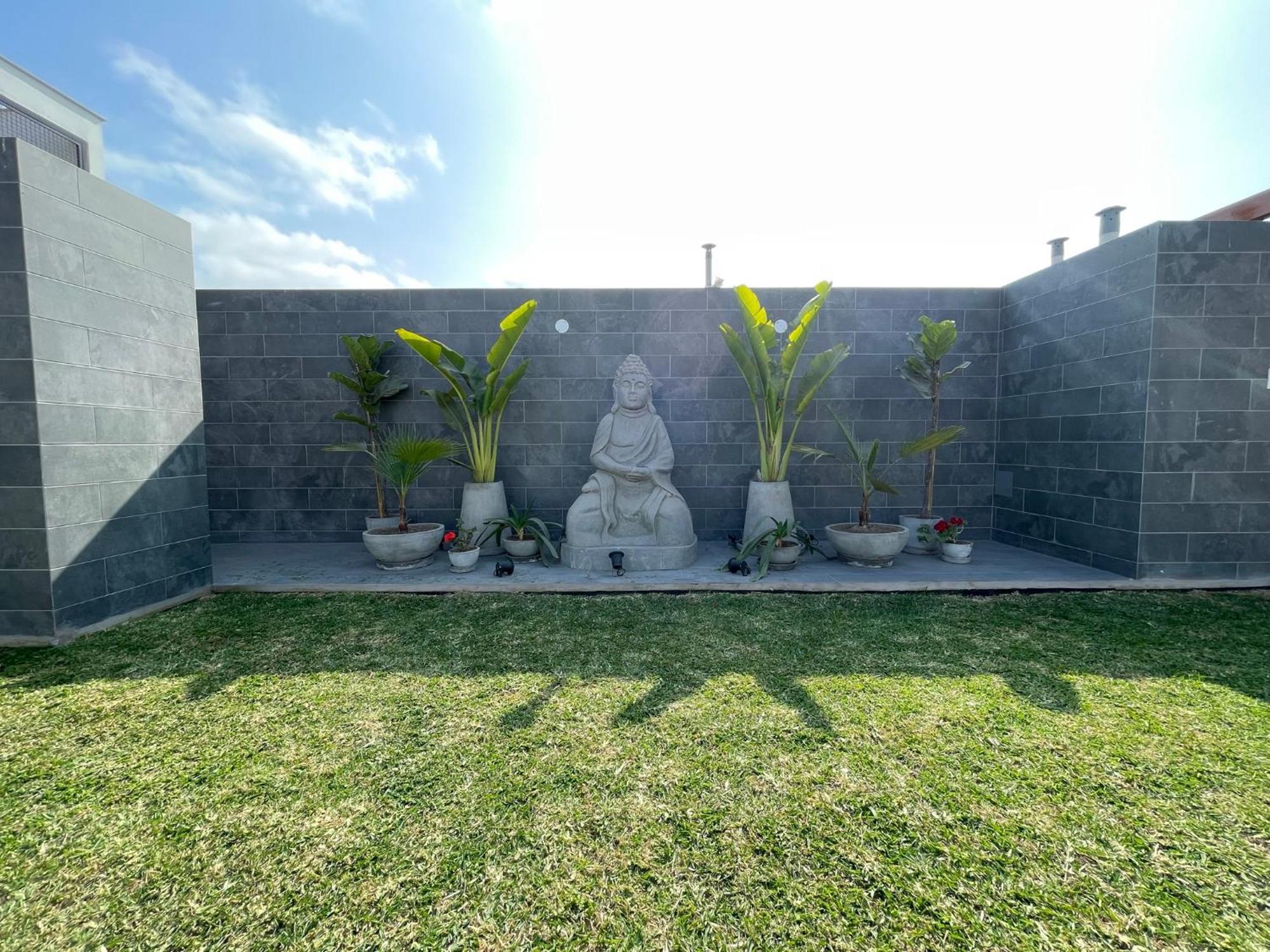 Monterrico Polo Aparts - Cerca A La Embajada De *